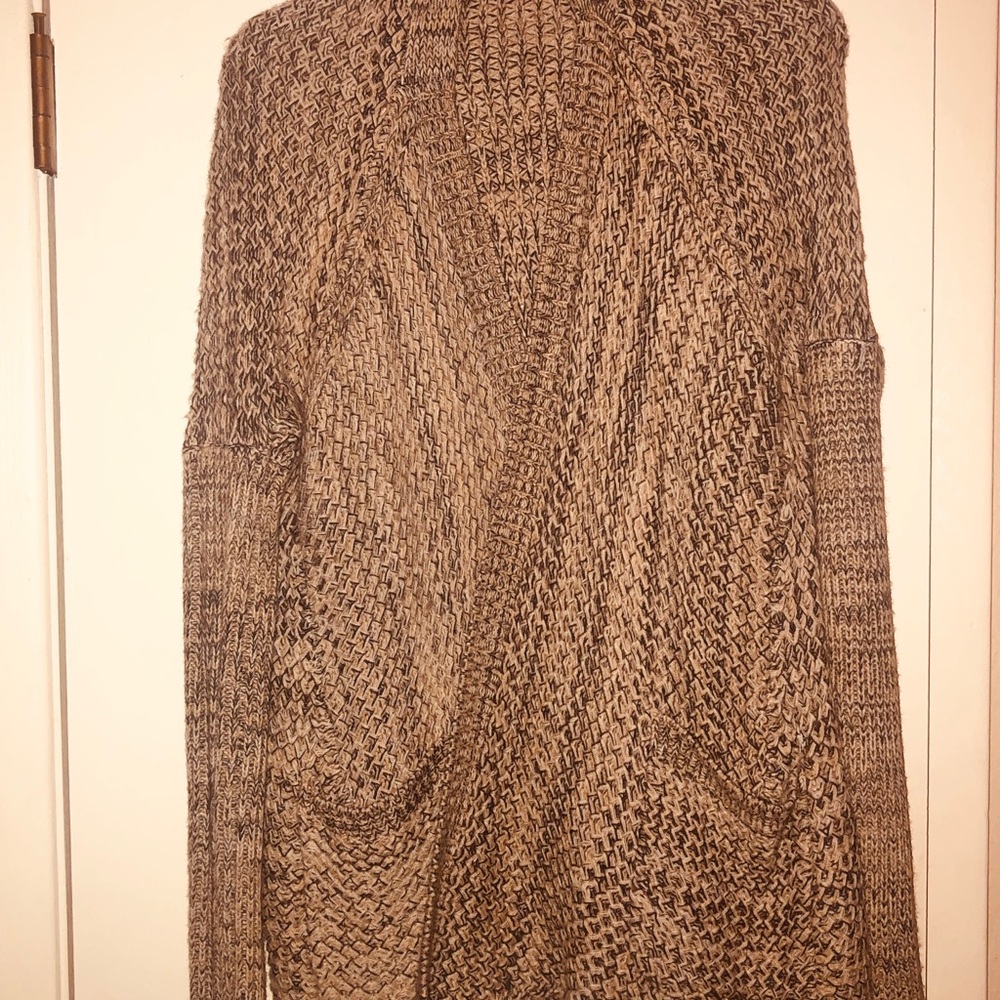Long sleeve cardigan sweater